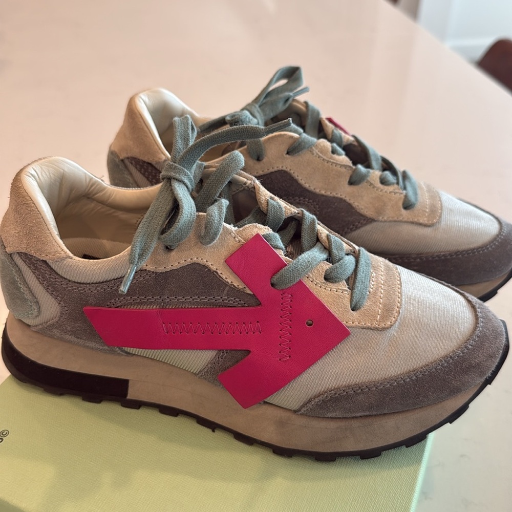 Off- White Hg Runner - image 3